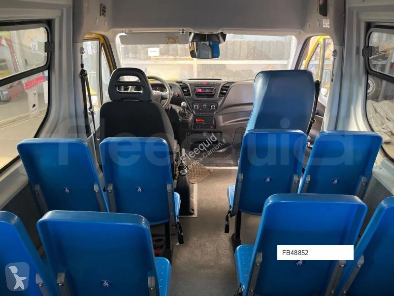 Междуградски автобус Iveco Daily