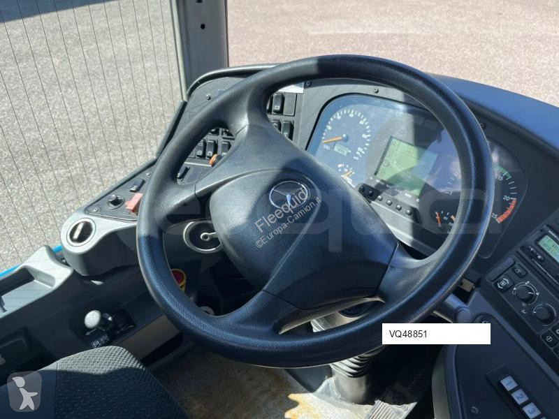 باص Mercedes