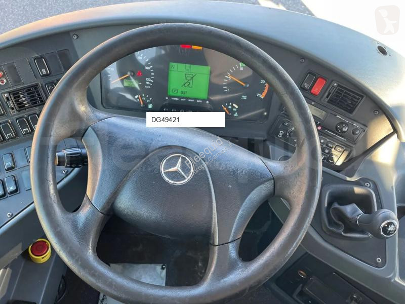 باص Mercedes