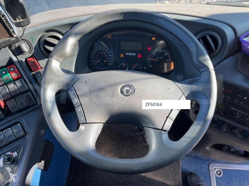 باص Iveco Recreo