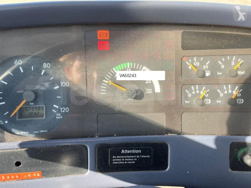 باص Mercedes Conecto