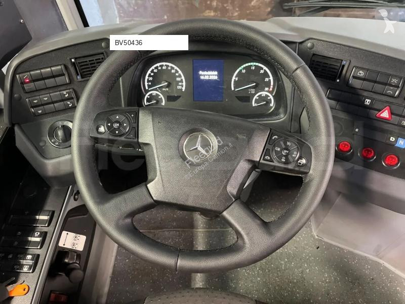 باص Mercedes Conecto