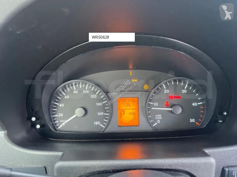 باص Mercedes