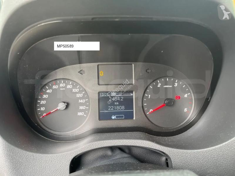 Лекотоварен автомобил Mercedes