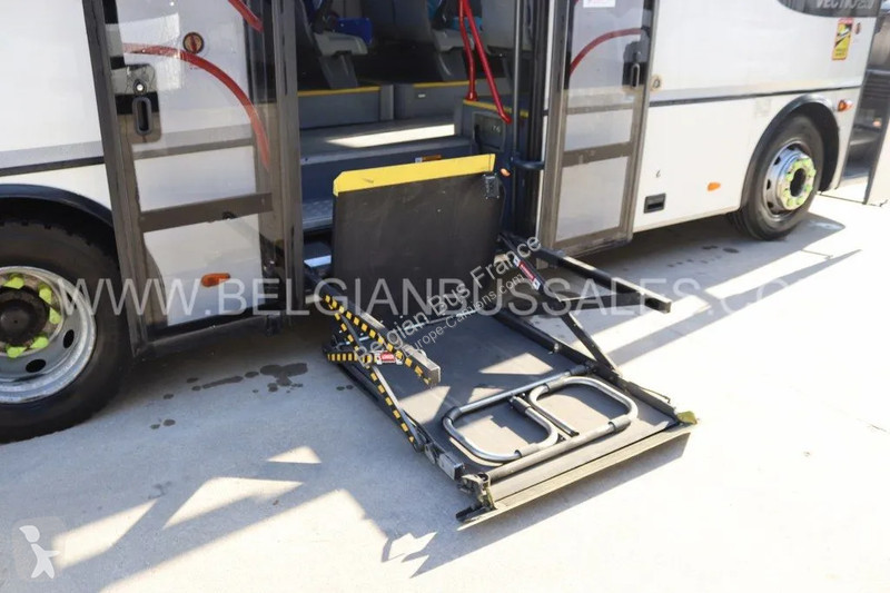 باص Otokar Vectio 250U / 9.2m / Manual / Lift /...