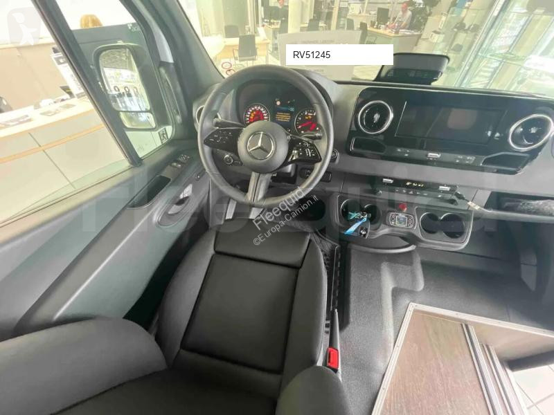 Furgoneta Mercedes