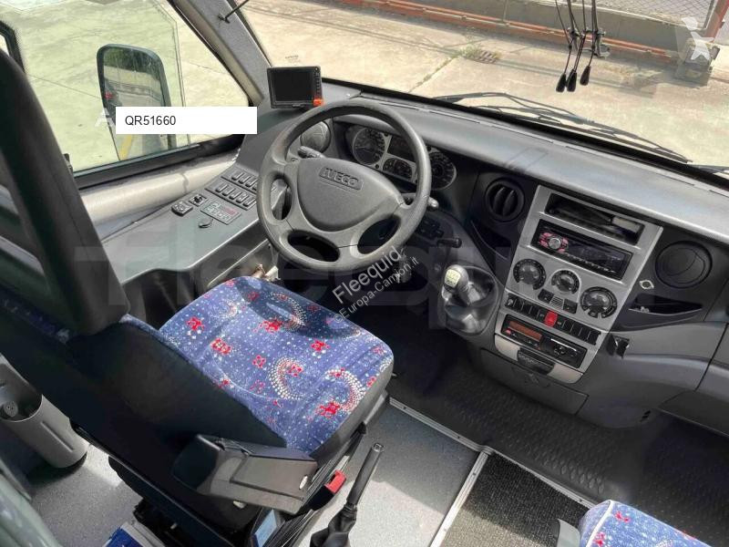 باص Iveco Unvi Compa