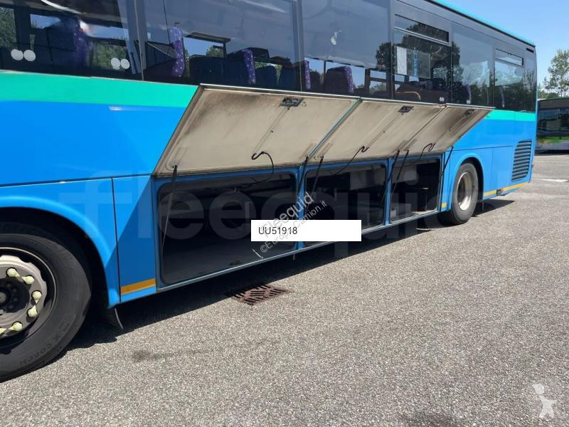 باص Iveco