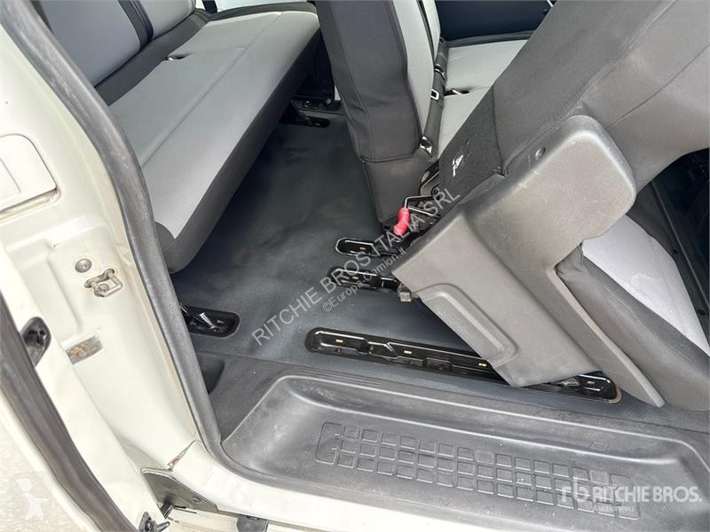 Veículo utilitário Peugeot 1.6 BlueHDI Premium...