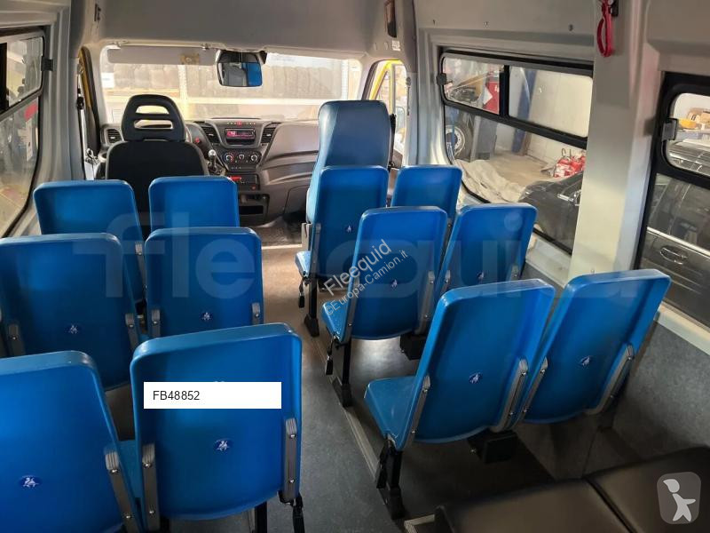 Междуградски автобус Iveco Daily