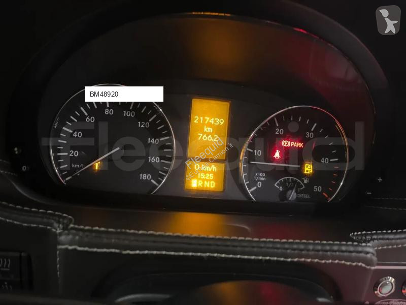 باص Mercedes