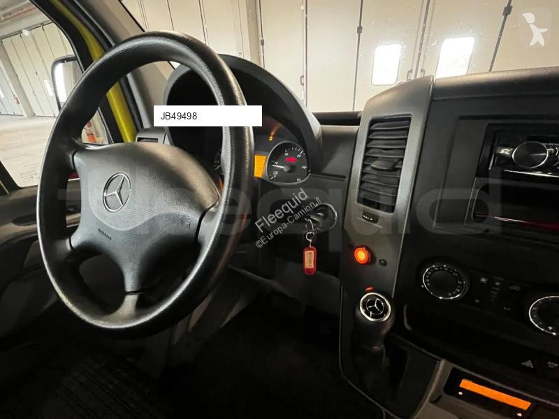 باص Mercedes