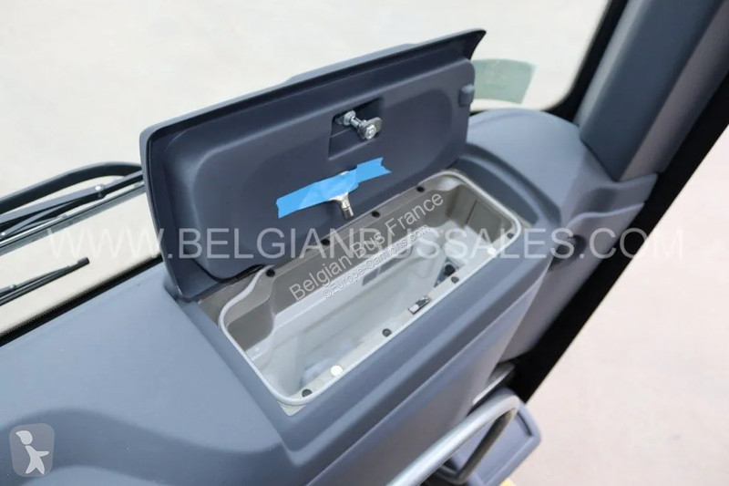 باص Iveco 13m / Rear door / 3-Point seat belts...
