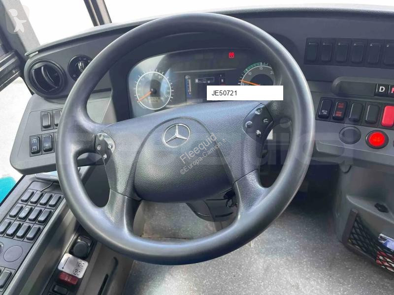 باص Mercedes