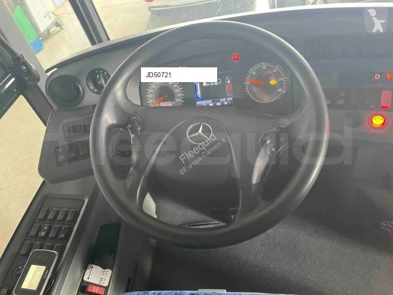 باص Mercedes