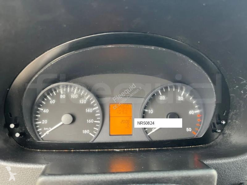 باص Mercedes