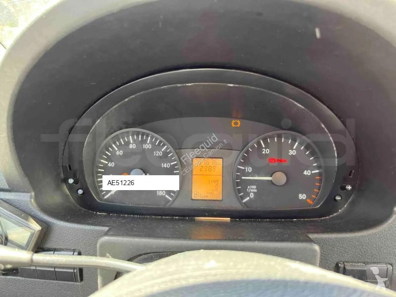 باص Mercedes