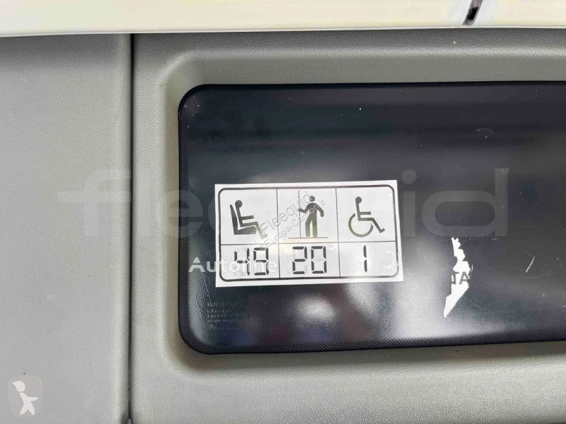 باص Mercedes