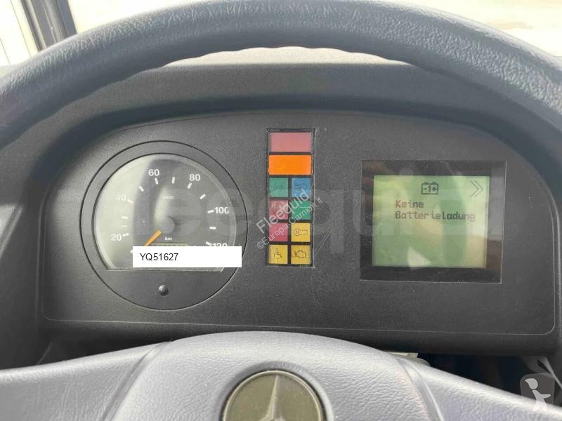 باص Mercedes