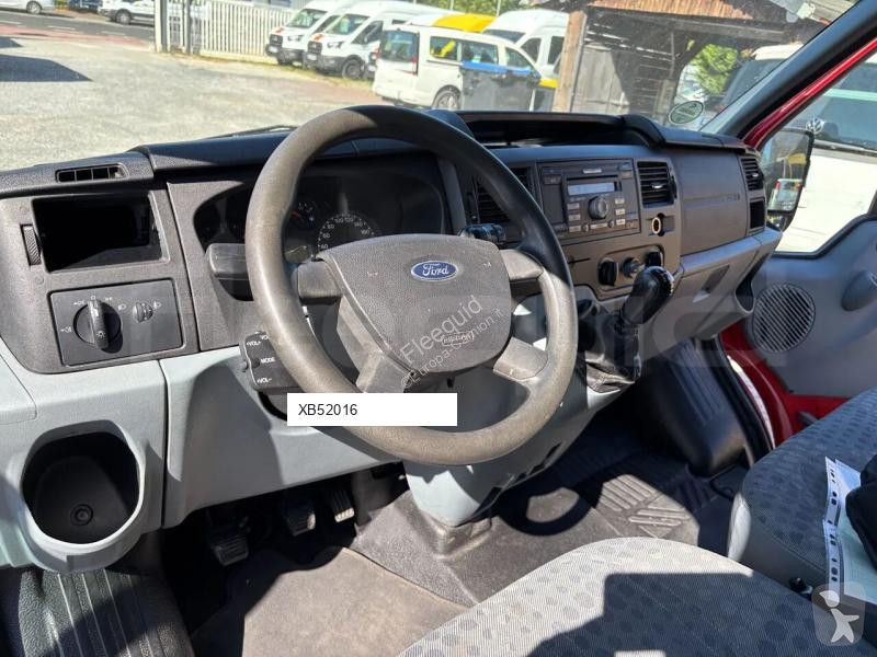 Véhicule utilitaire Ford