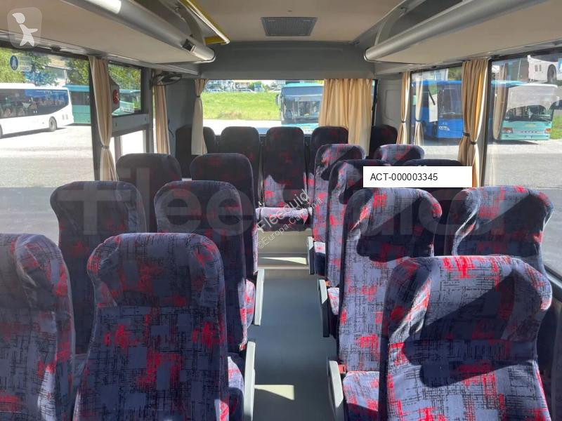 Bus Isuzu Novo