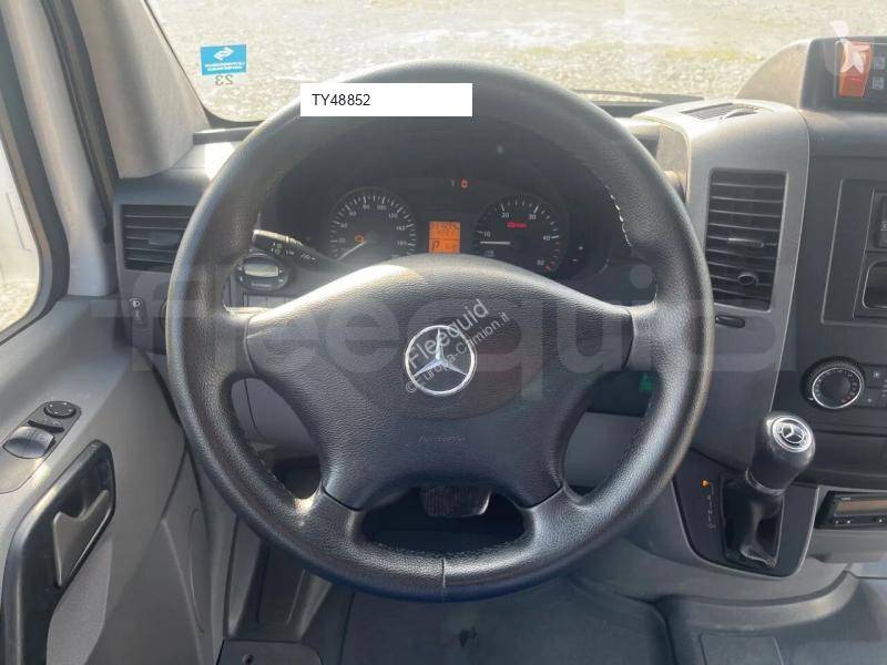 Furgoneta Mercedes
