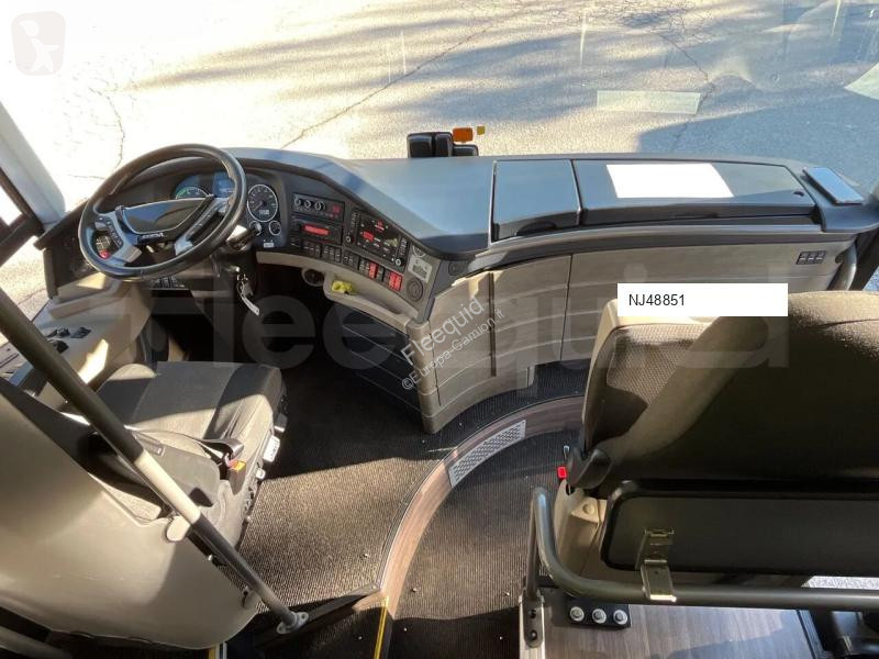 باص Neoplan Skyliner