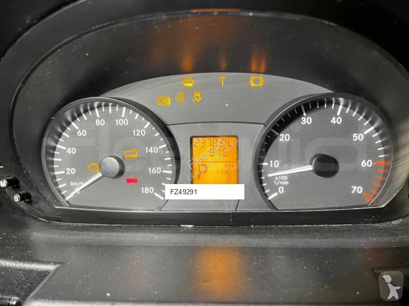Véhicule utilitaire Mercedes