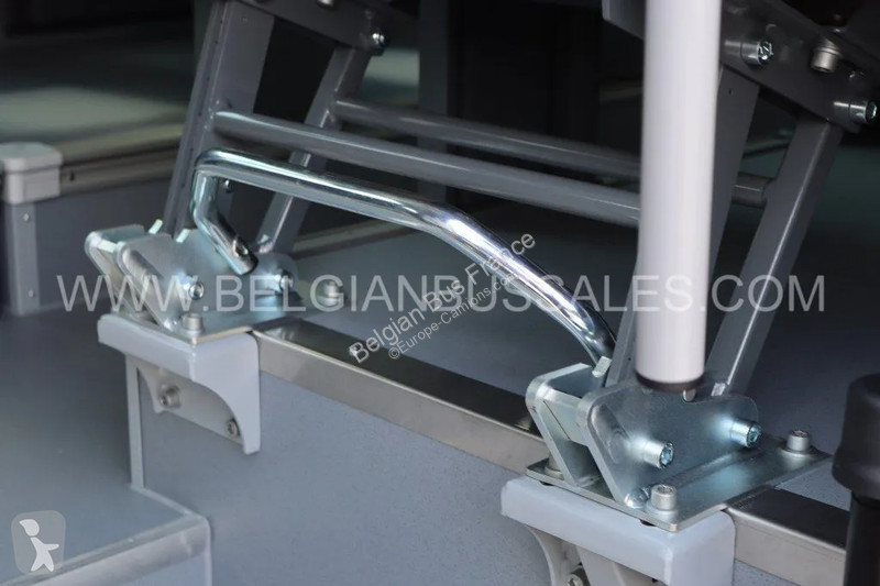 باص Iveco 13m Pop / Double middle door / Lift /...