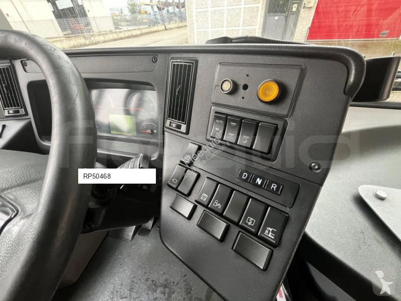 باص Volvo 7900