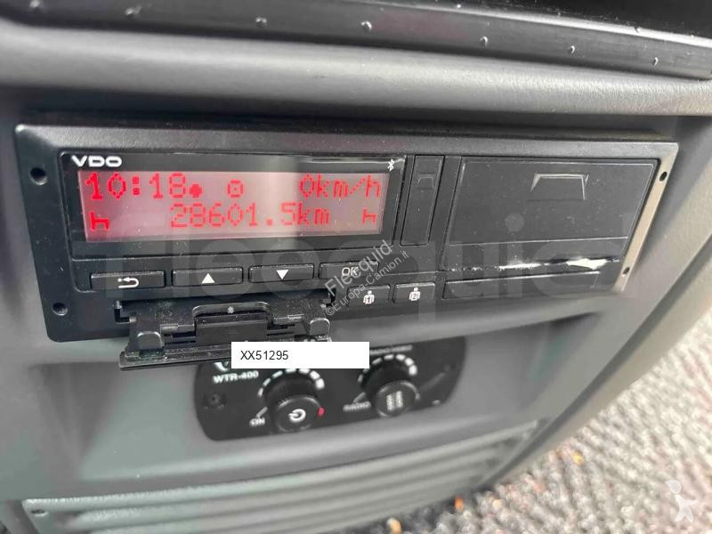 باص Isuzu Novo