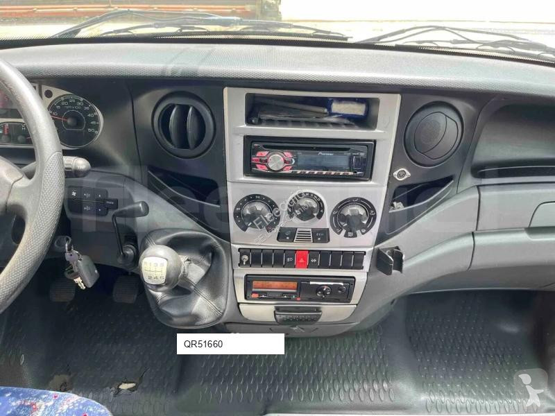 باص Iveco Unvi Compa