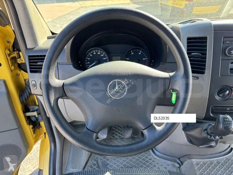 Véhicule utilitaire Mercedes