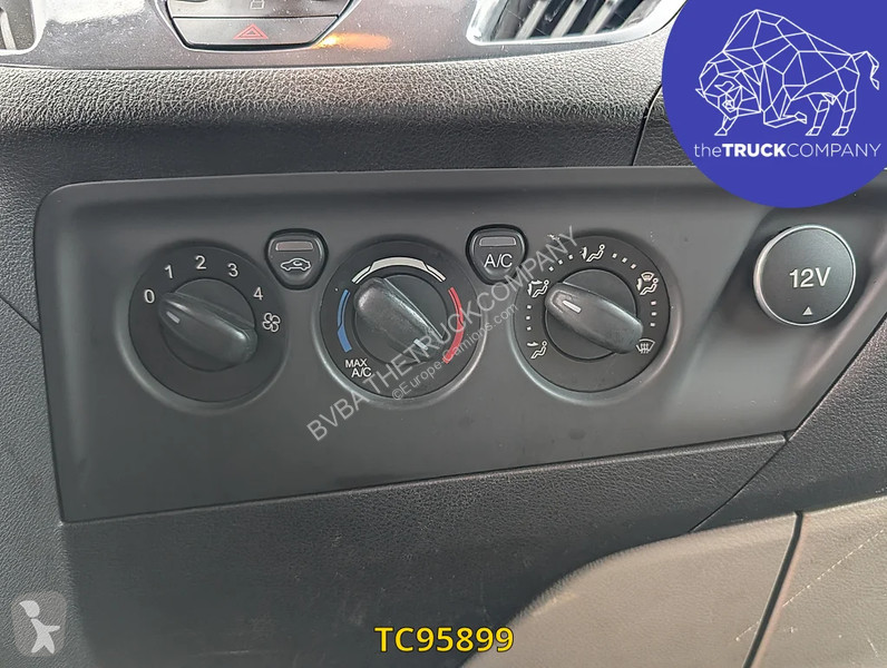 Véhicule utilitaire Ford 130cv 6 places