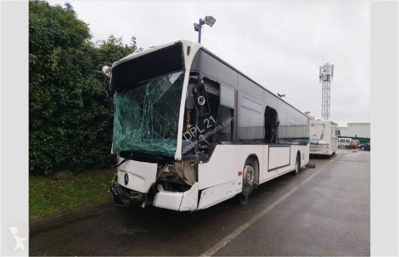 Autobuz Mercedes