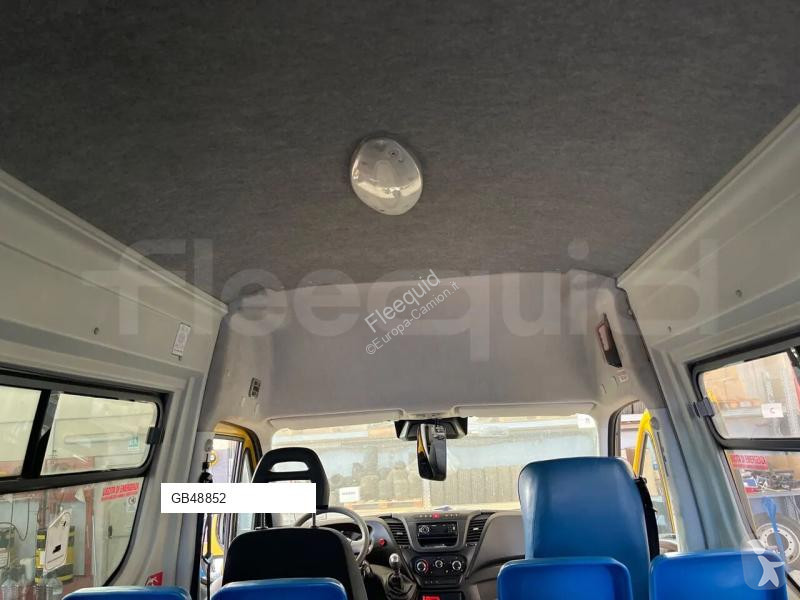 حافلة Iveco Daily