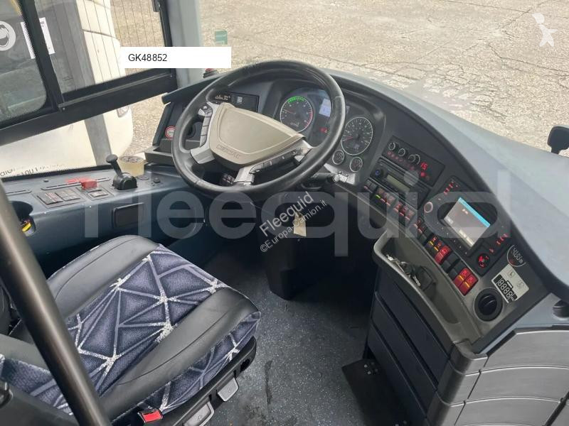 باص Neoplan Skyliner