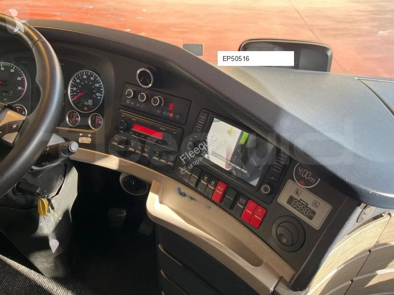 باص Neoplan Skyliner