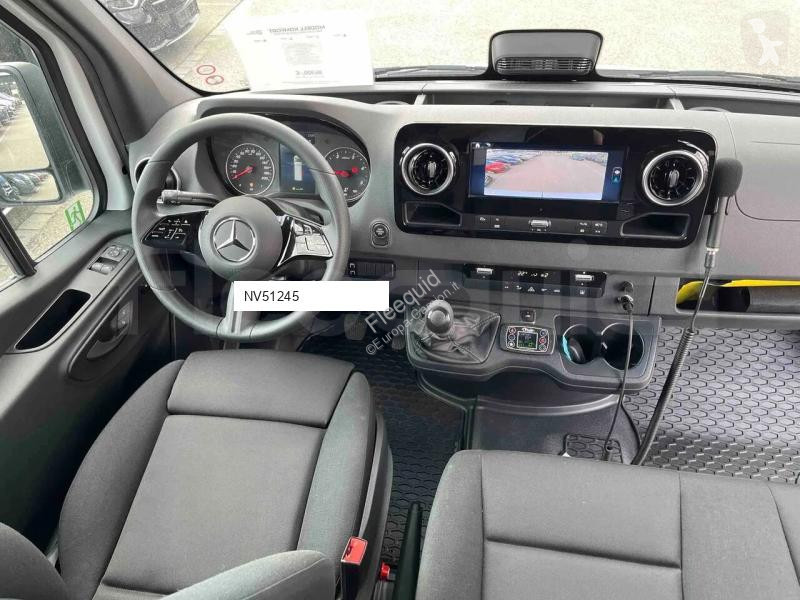 باص Mercedes