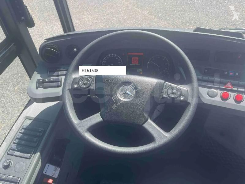 باص Mercedes
