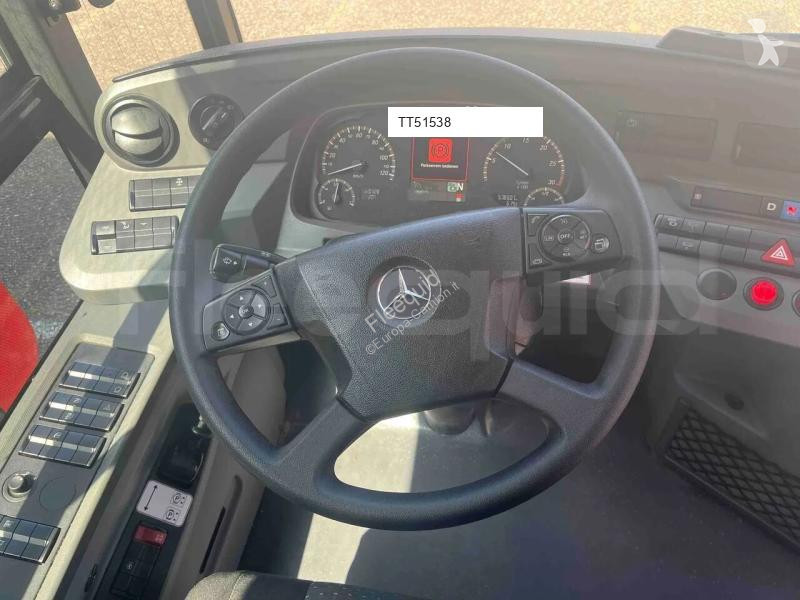باص Mercedes