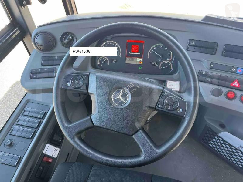 باص Mercedes