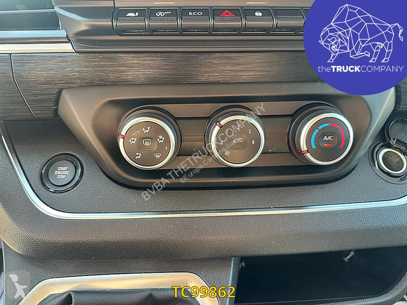 Véhicule utilitaire Nissan 2.0 DCI - MINIBUS -...