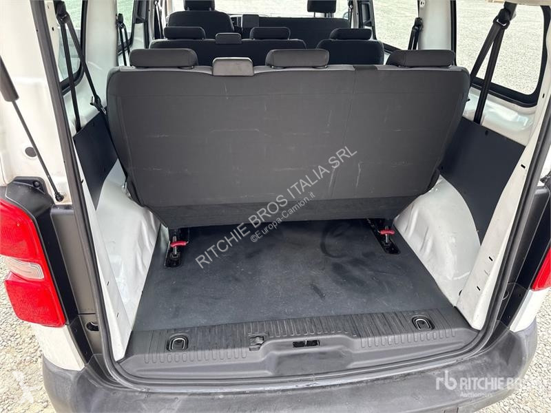 Veículo utilitário Peugeot 1.6 BlueHDI Premium...