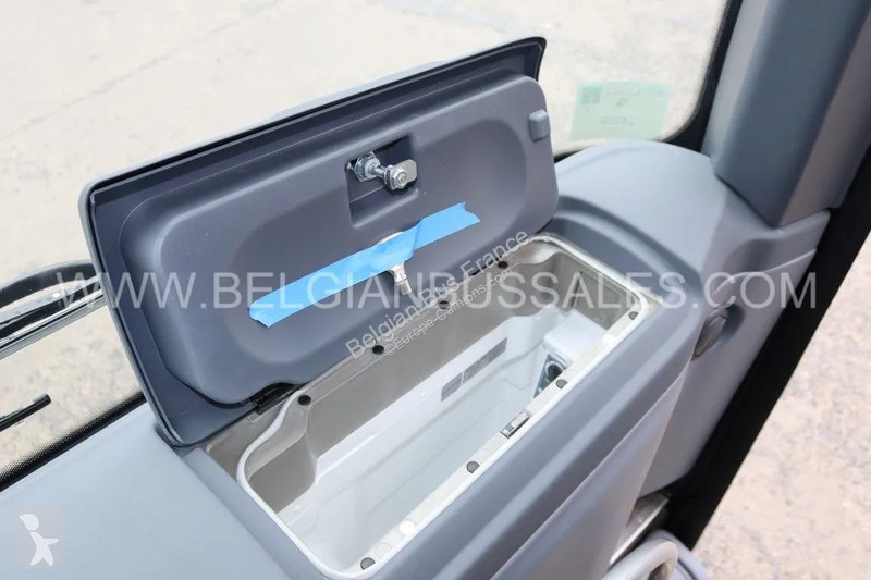 Autobús Iveco / 13m / Full Options / 3-Point...