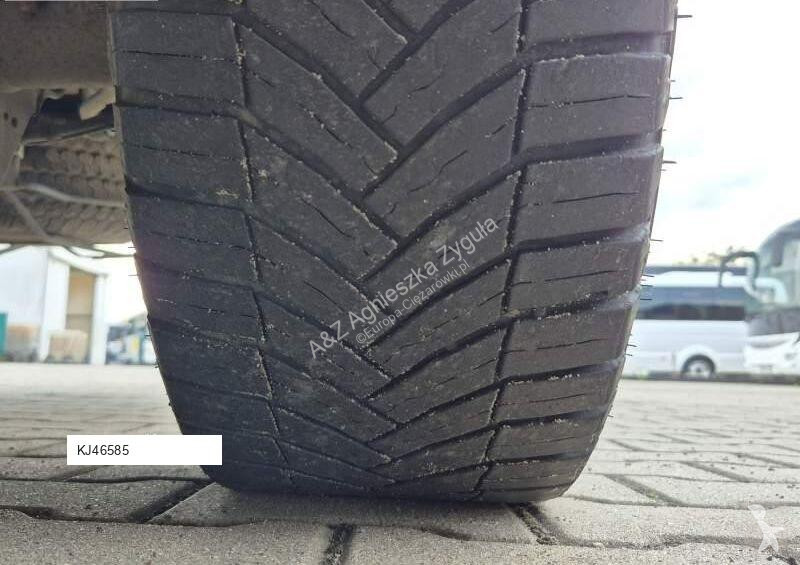 Autobuz Mercedes