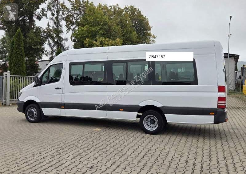Autobuz Mercedes
