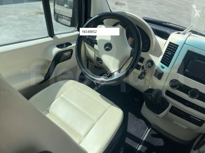 Autobús Mercedes