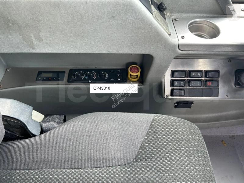 باص Mercedes G