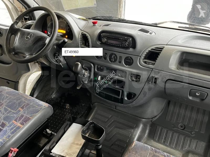 باص Mercedes